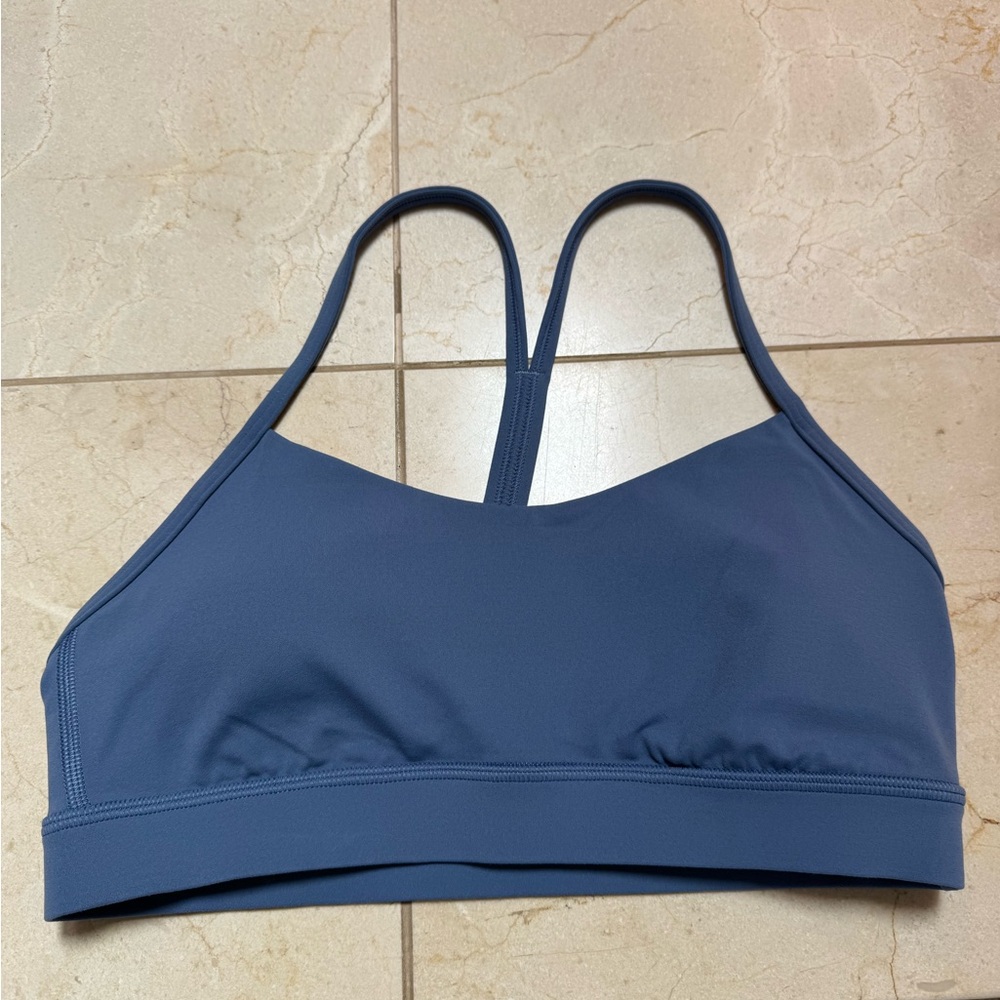 lululemon athletica Flow Y light support bra in size 8